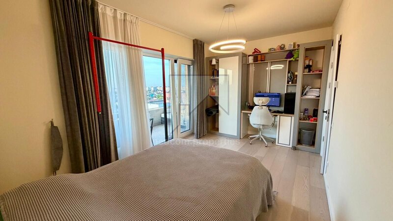 Vasile Lascar, duplex premium 4 camere, terase panoramice, 4 locuri de parcare
