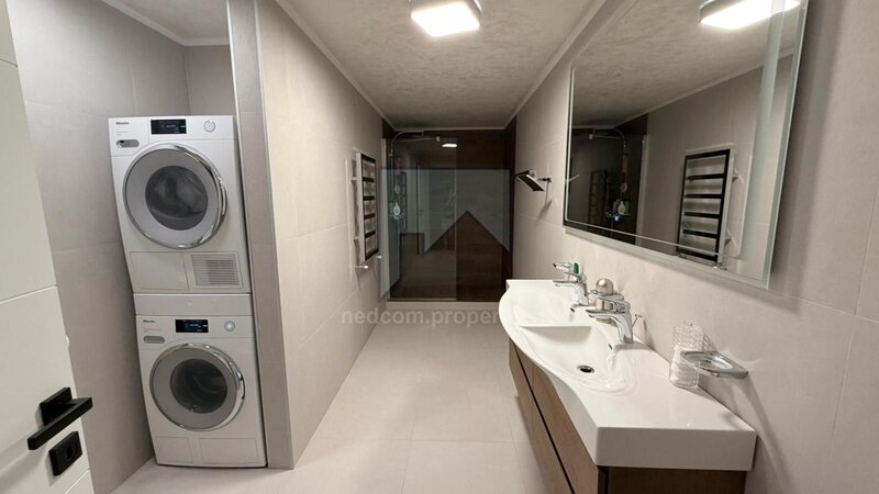 Vasile Lascar, duplex premium 4 camere, terase panoramice, 4 locuri de parcare