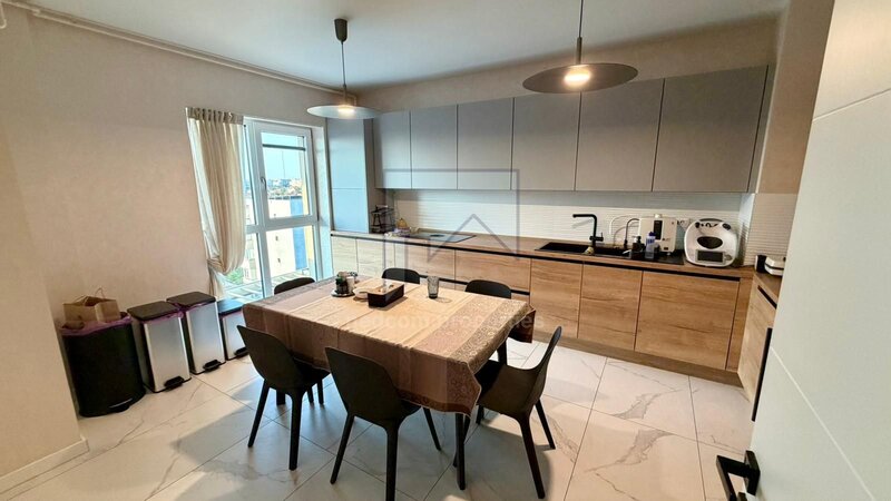 Vasile Lascar, duplex premium 4 camere, terase panoramice, 4 locuri de parcare